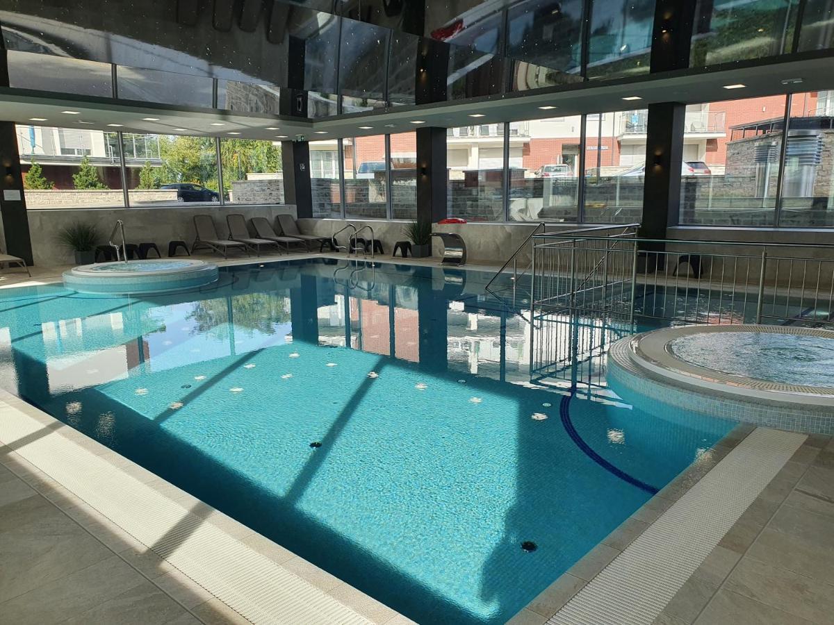 Apartament Szafir W Budynku Basenowym Morska Klifowa เรวัล ภายนอก รูปภาพ